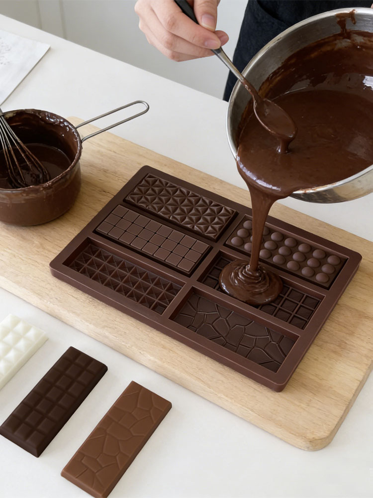 Moule à chocolat rectangulaire - Cake Decorating Turntable avis et prix