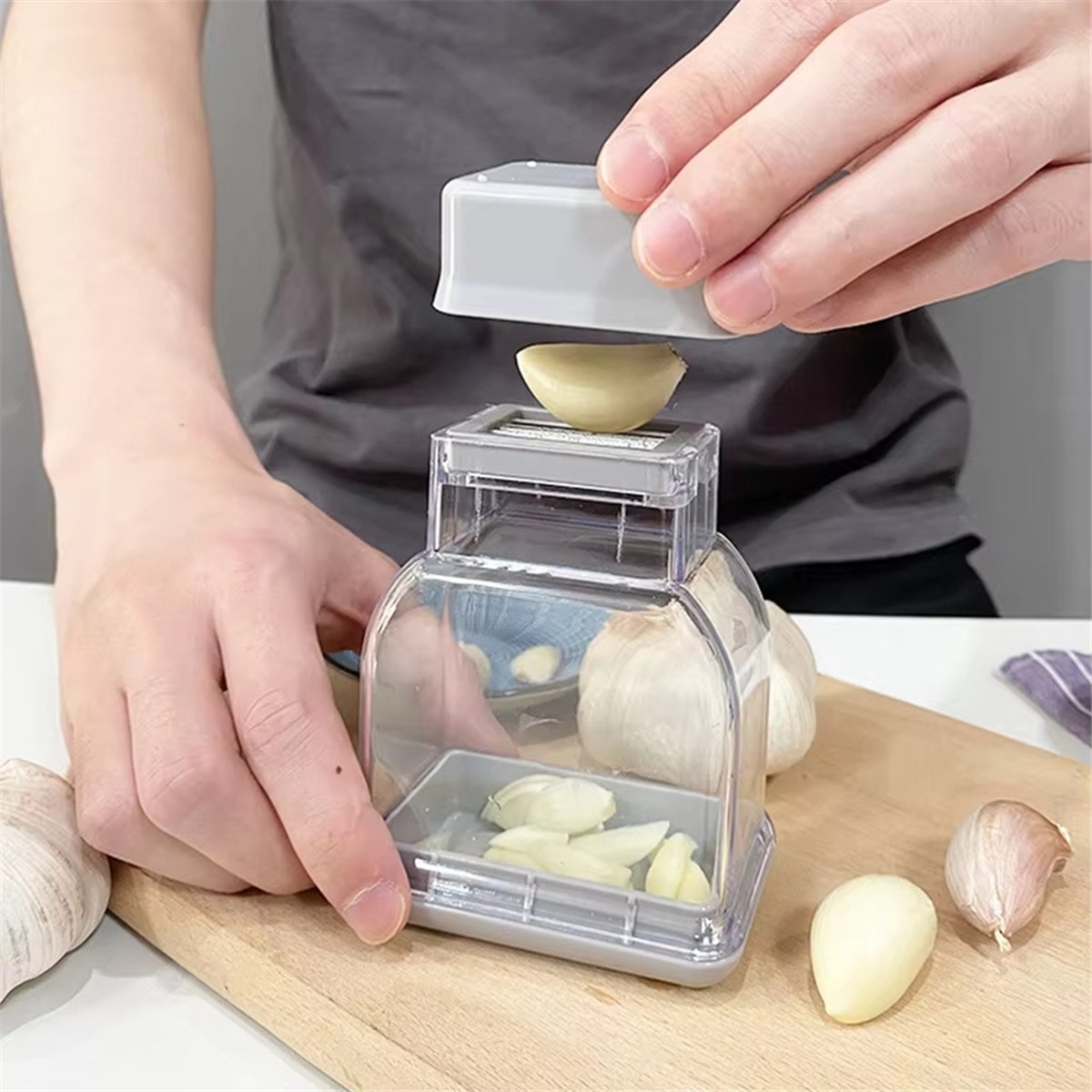 Ensemble presse-ail et épluche - Kitchen Gadgets Essential avis et prix